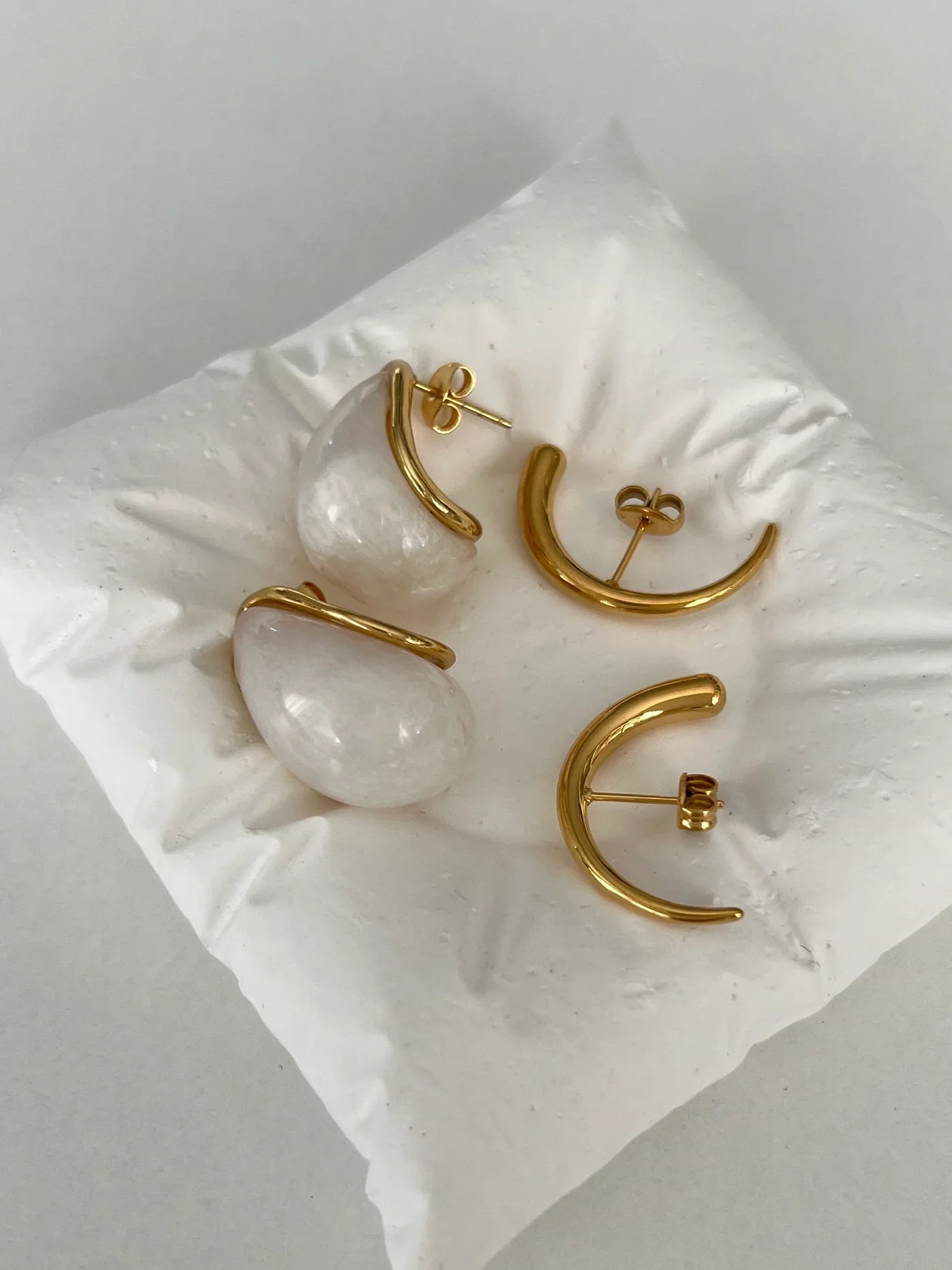 Solune Earrings