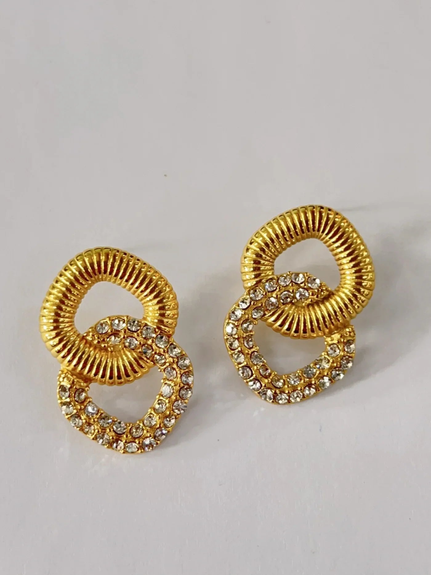 Lumetra Earrings