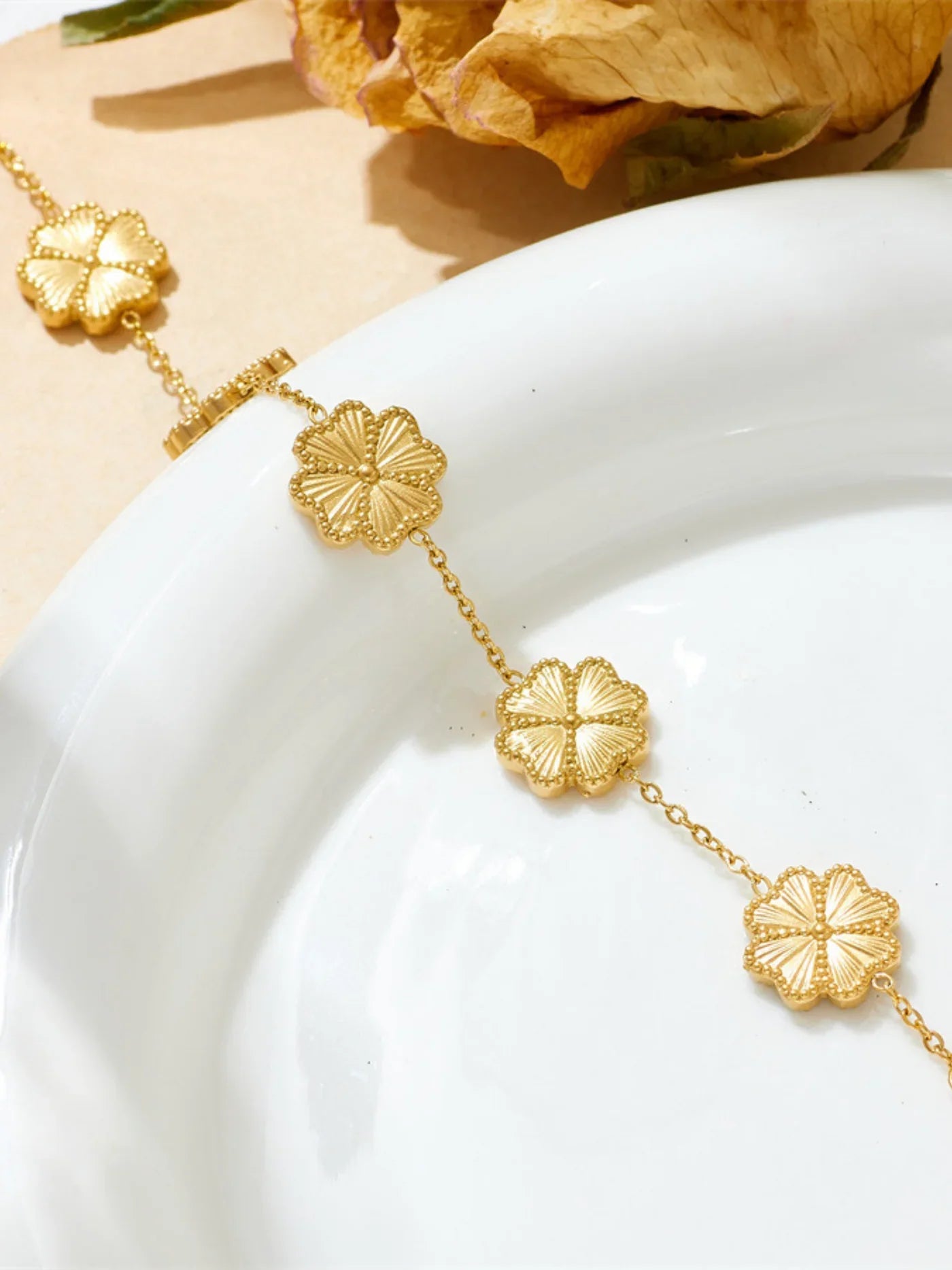 Venera Clover Bracelet